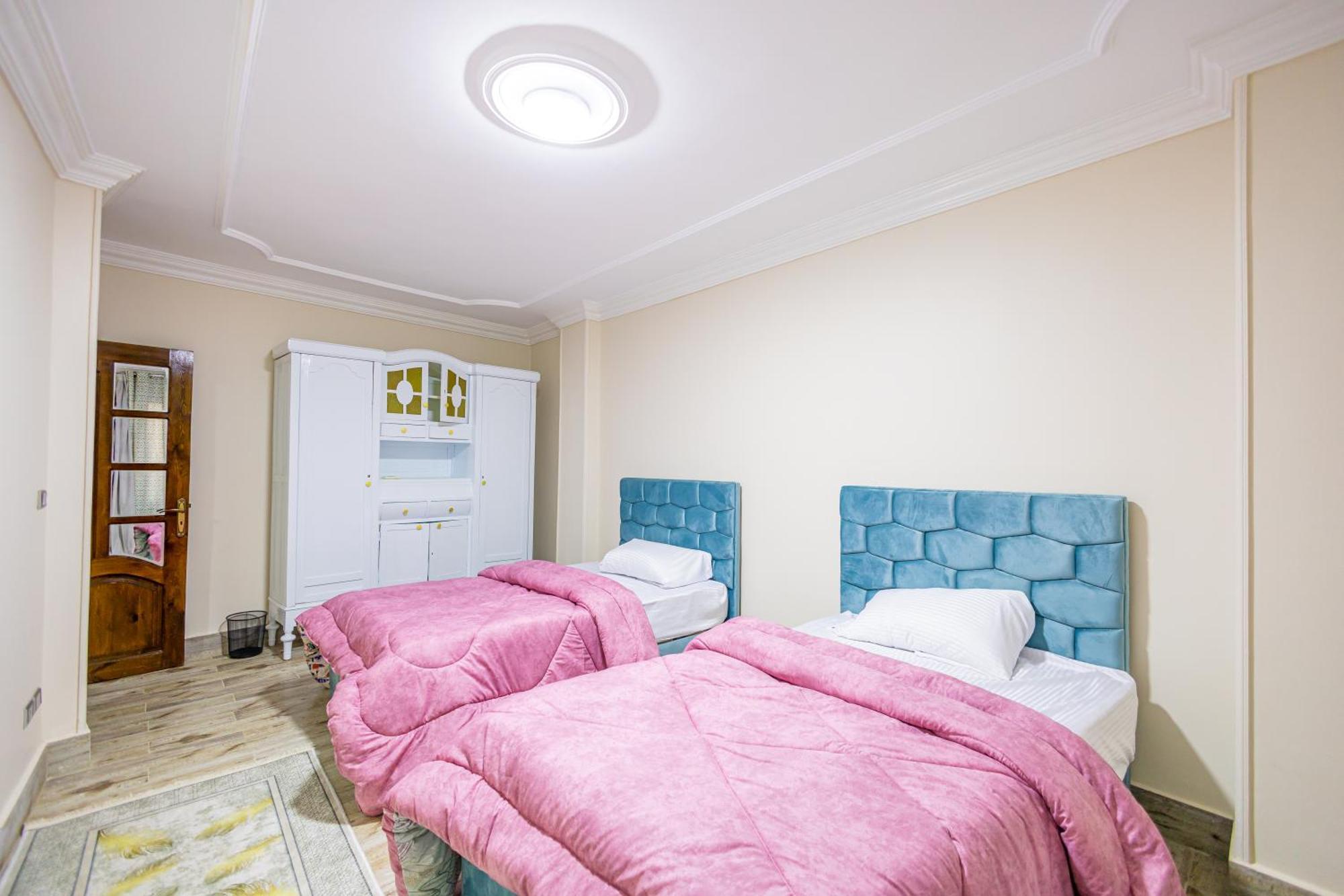 Chez L'Ami Hotel Kafret el-Gabal Екстериор снимка