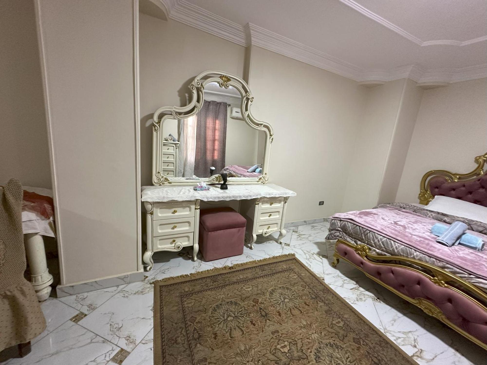 Chez L'Ami Hotel Kafret el-Gabal Екстериор снимка