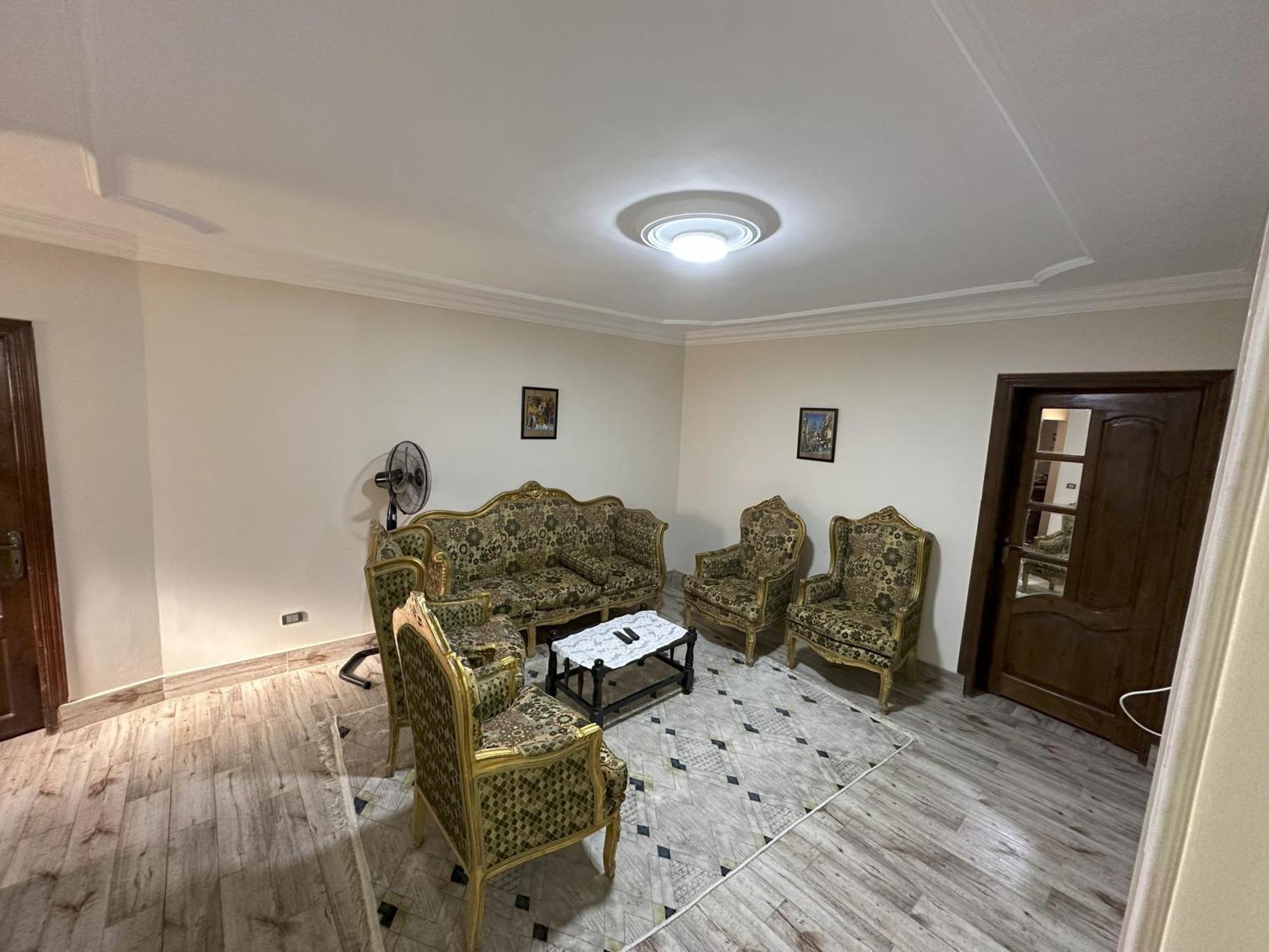 Chez L'Ami Hotel Kafret el-Gabal Екстериор снимка